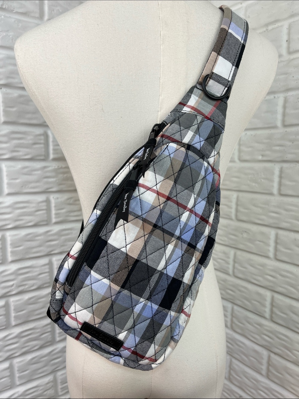 VERA BRADLEY ESSENTIAL SLING BAG PLAID QUILTED SMALL BACKPACK NWOT